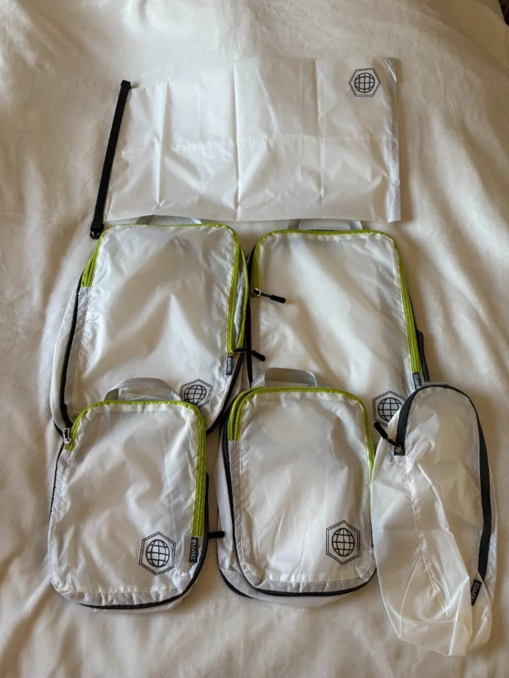 Tripped Travel Gear Compression Packing Cubes Set | 6 Pieces | White - Picture 1 of 4